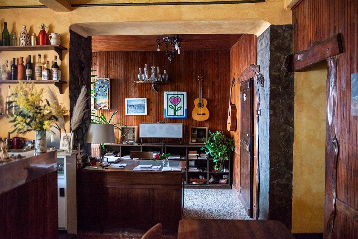 B&B Da Beppe Neirone Bagian luar foto